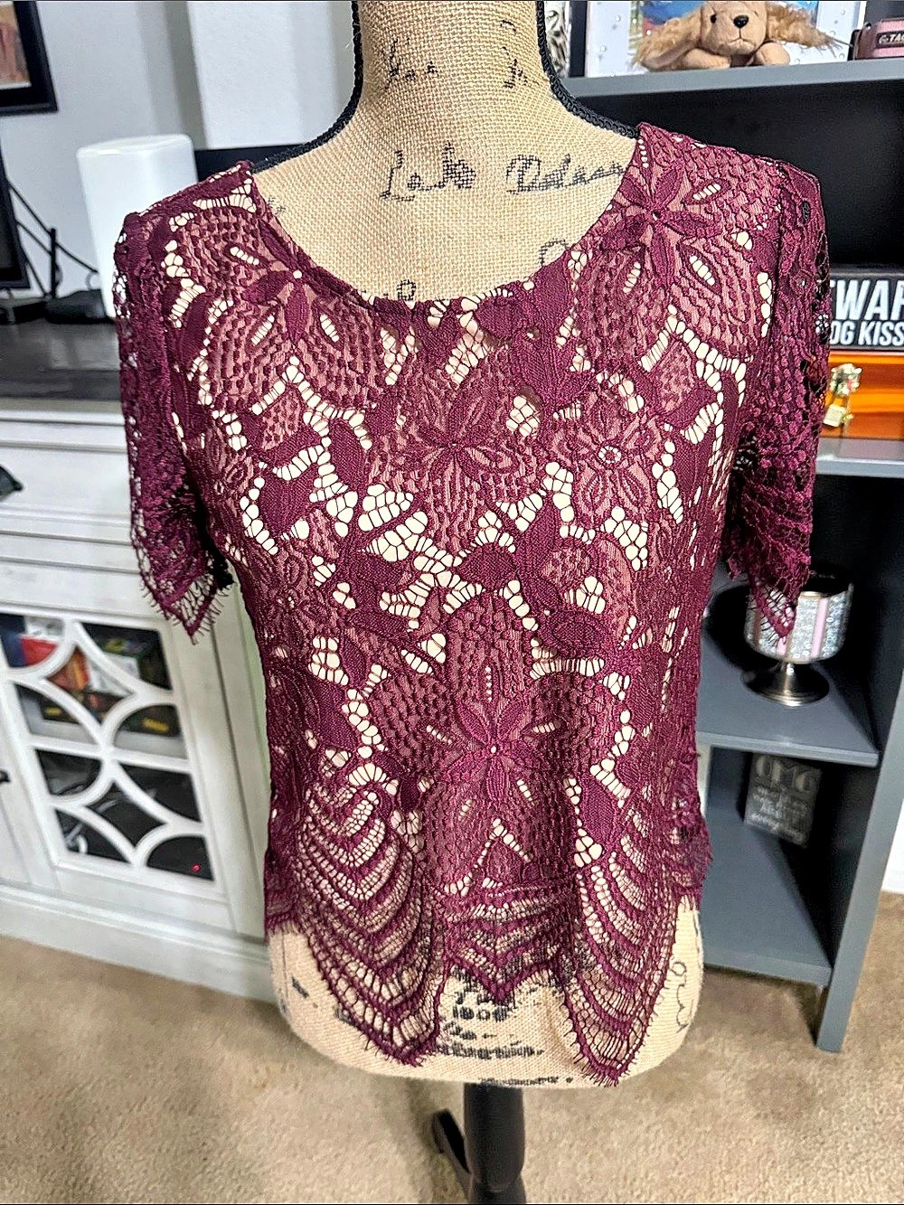 Express Floral Lace Short Sleeve Top in Purple Small